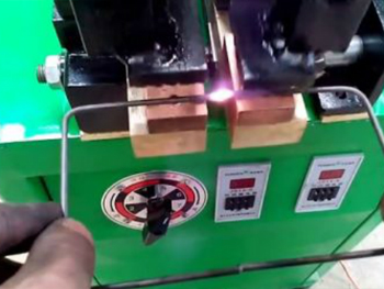 气动接头机焊接视频